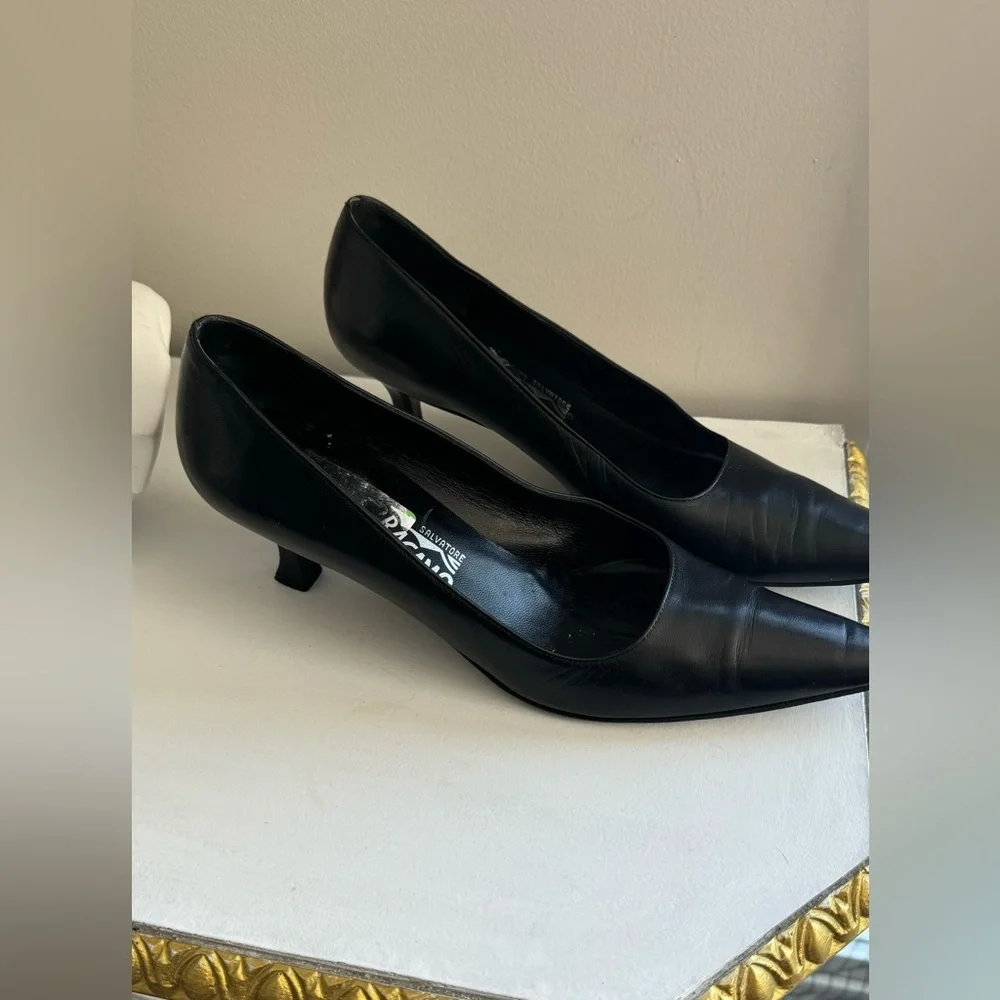 Ferragamo Black Leather Women's Shoes.
